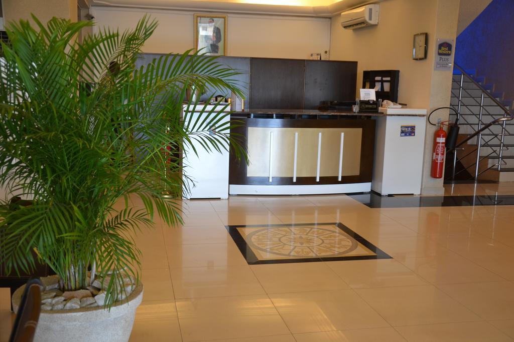 Nobila Airport Hotel Cotonou Bagian luar foto